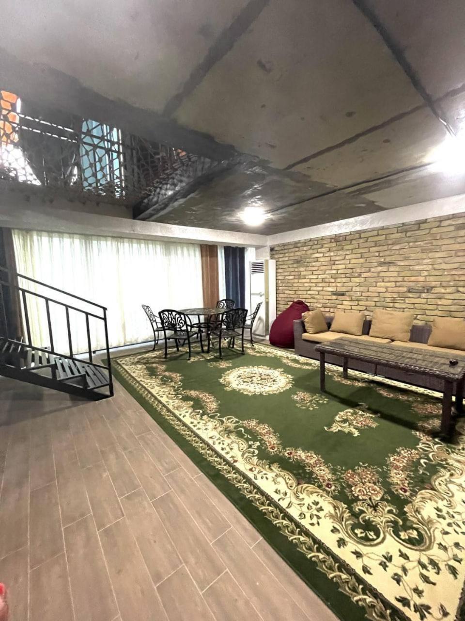 Local Hotel ทาชเคนต์ ภายนอก รูปภาพ